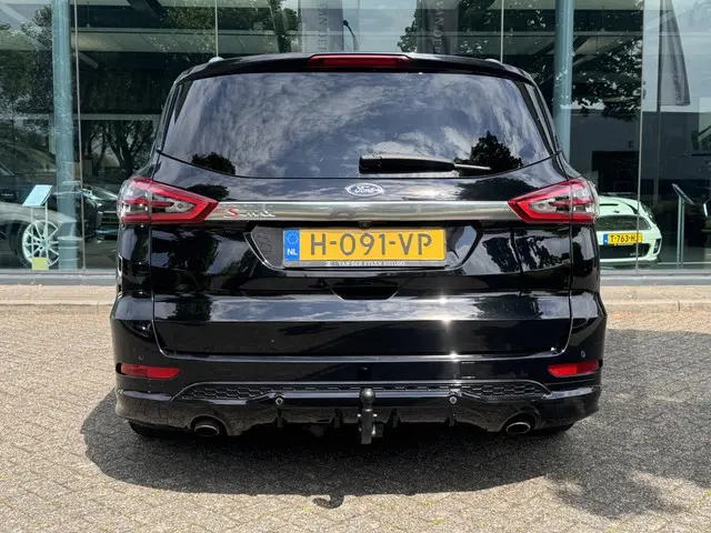 Ford S-Max 1.5 Titanium 2016 Benzine 9