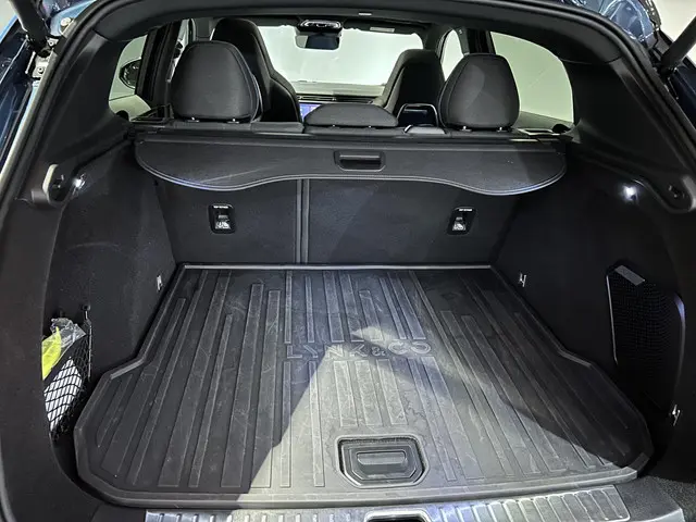 Lynk & Co 01 1.5 2024 Hybride Benzine 8