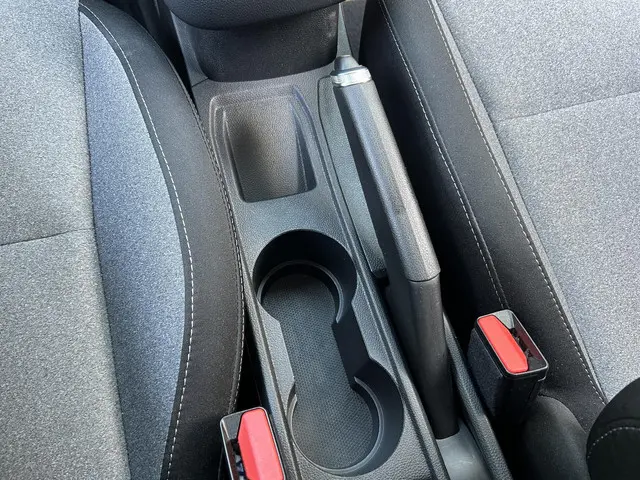 Mitsubishi Colt 1.0T MT Intense 2024 Benzine 24