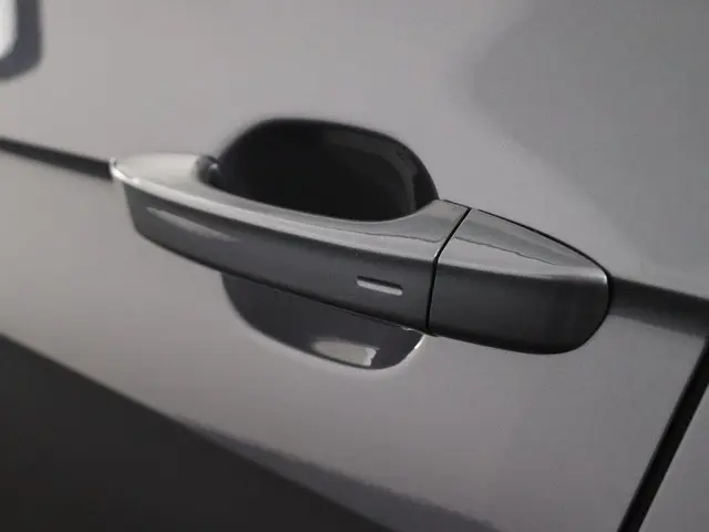 Volkswagen T-Cross 1.0 TSI R-Line Edition 2025 Benzine 25