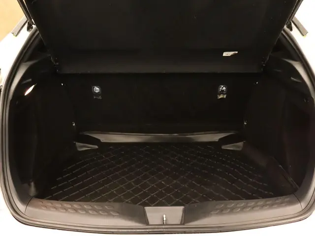 Toyota C-HR 1.8 Hybrid Dynamic 2023 Hybride Benzine 10