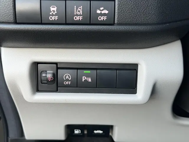 Suzuki Swift 1.2 Select Smart Hybrid 2025 Benzine 22