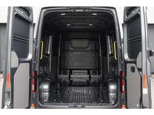 MAN TGE 35 | 140Pk Aut. | 3.140 | L3H3 | 12,9'' Display | 2024 Diesel 21