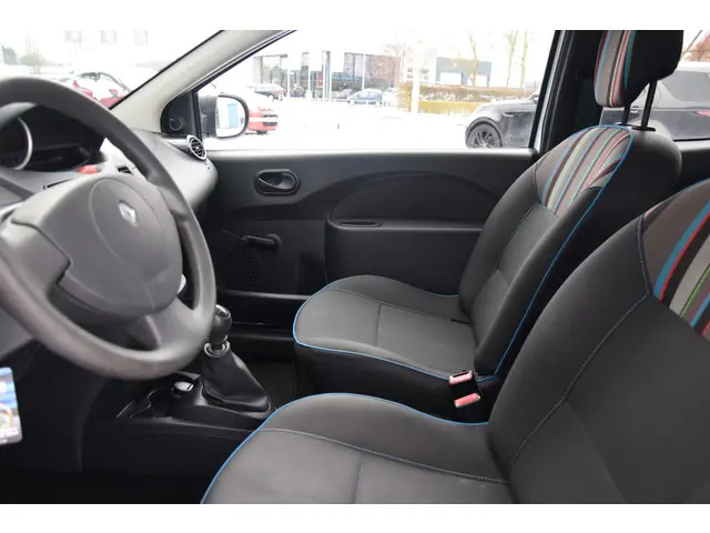 Renault Twingo 1.2 16V Authentique 2014 Benzine 16