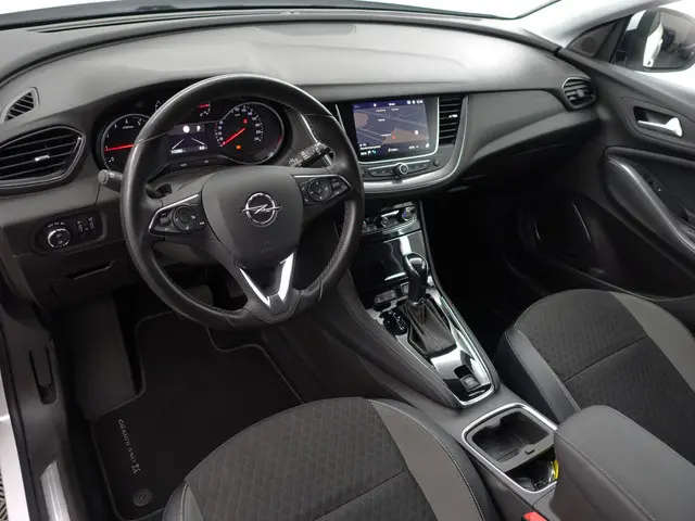 Opel Grandland X 2