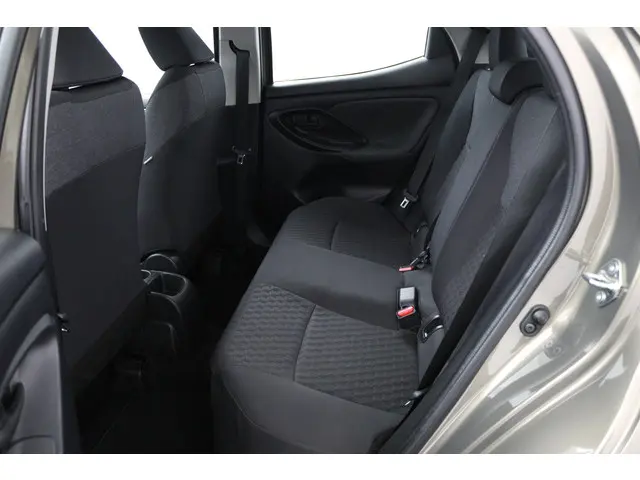 Toyota Yaris 1.5 VVT-i Dynamic 2021 Benzine 18