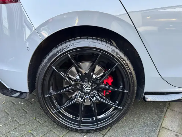 Volkswagen Golf 2.0 TSI GTI Clubsport 2021 Benzine 23