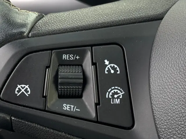 Opel Astra 1.2 Edition 2020 Benzine 21