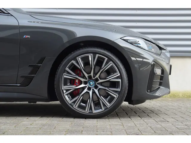 BMW i4 eDrive40 2024 Elektrisch 6