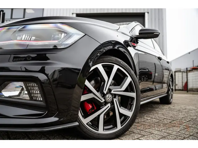 Volkswagen Polo 2.0 TSI GTI / Pano / Garantie! 2019 Benzine 3