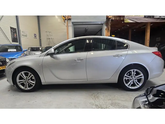 Opel Insignia 2.8 T Cosmo 4x4 2012 Benzine 8