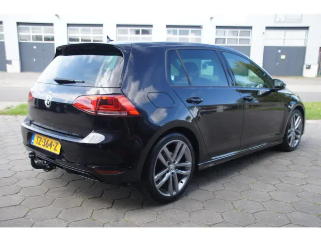 Volkswagen Golf 1.4 TSI ACT Highline !! 150 PK !! 2016 Benzine 7