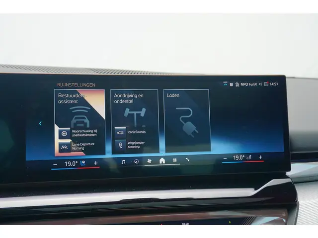 BMW i5 eDrive40 2025 Elektrisch 26