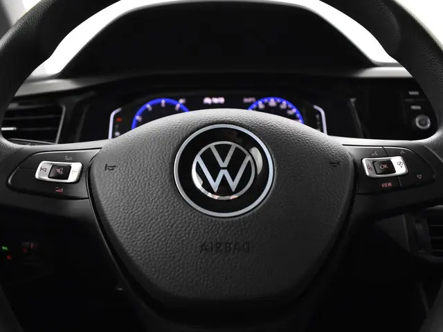 Volkswagen Polo 1.0 Tsi 95pk DSG Highline 2021 Benzine 14