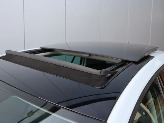 Volkswagen Golf 1.0 TSI Highline R-line 2017 Benzine 14