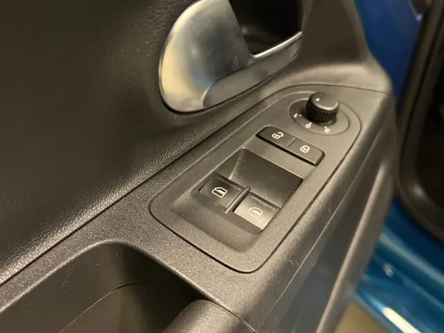 Volkswagen up! 1.0 BMT move up! 2018 Benzine 5