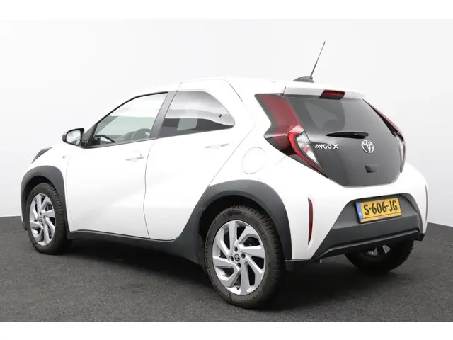 Toyota Aygo X 1.0 VVT-i MT first 2023 Benzine 32