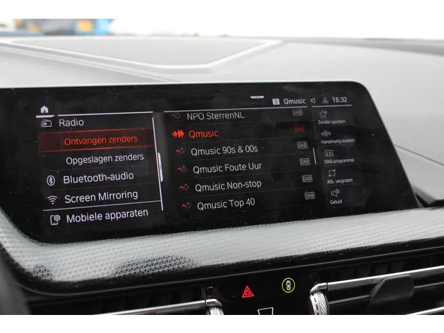 BMW 1 Serie 116d Executive Edition 2020 Diesel 29