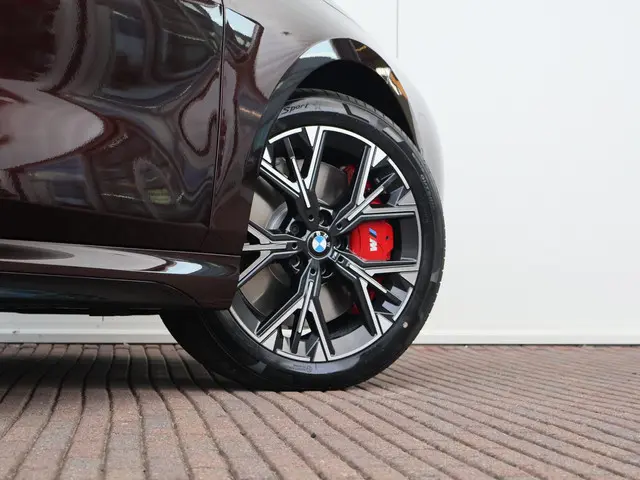 BMW 1 Serie 120 2025 Benzine 35