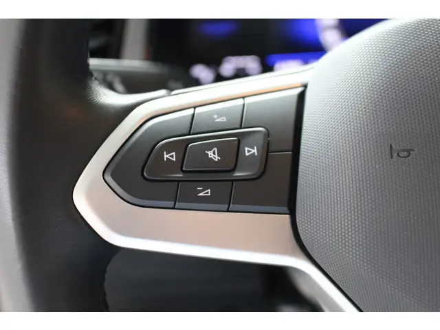 Volkswagen T-Roc 1.0 TSI Life 2025 Benzine 20