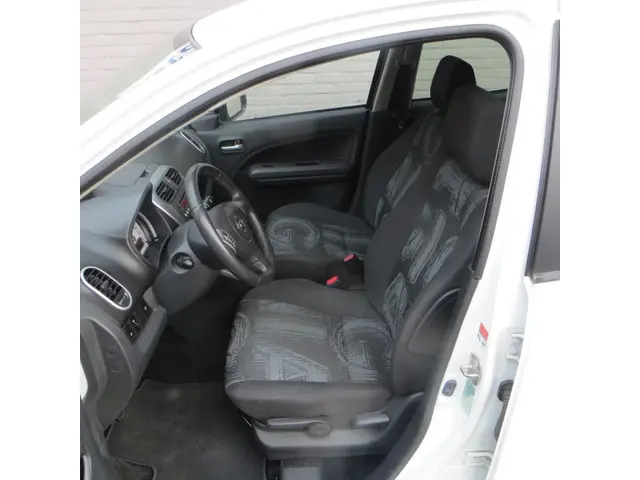 Opel Agila 1.0 Edition 2012 Benzine 5