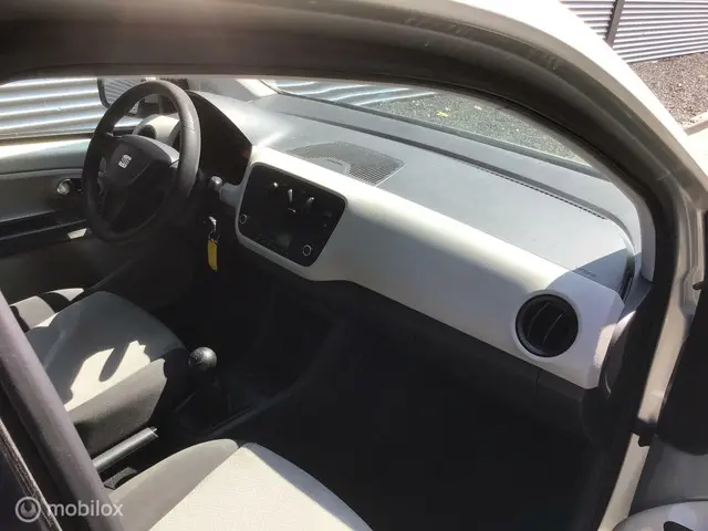 SEAT Mii 1.0 Style Chic 2013 Benzine 13