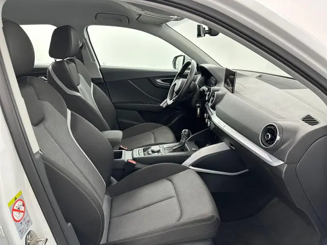 Audi Q2 35 TFSI CoD Automaat Virtual PDC 2019 Benzine 17