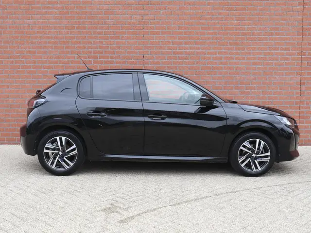 Peugeot 208 1.2 PureTech 101pk Allure Pack 2023 Benzine 7