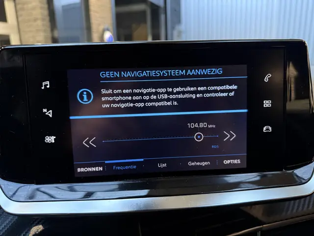 Peugeot 2008 1.2 PureTech Active 2020 Benzine 14