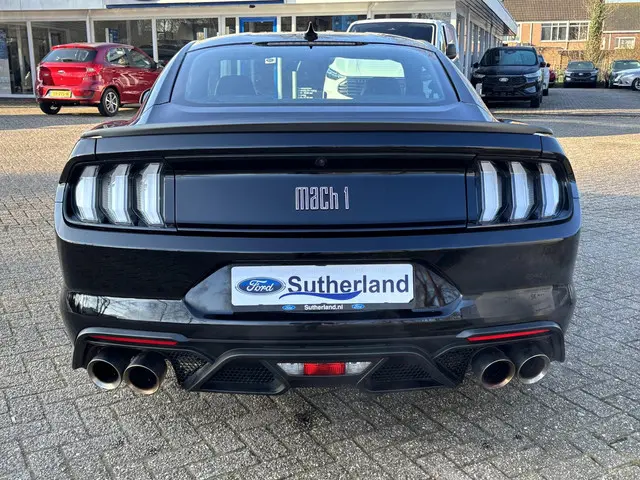 Ford Mustang Fastback 5.0 V8 Mach-1 2023 Benzine 6