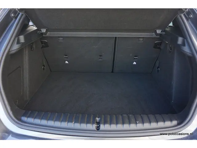 BMW 1 Serie 118i 2021 Benzine 17