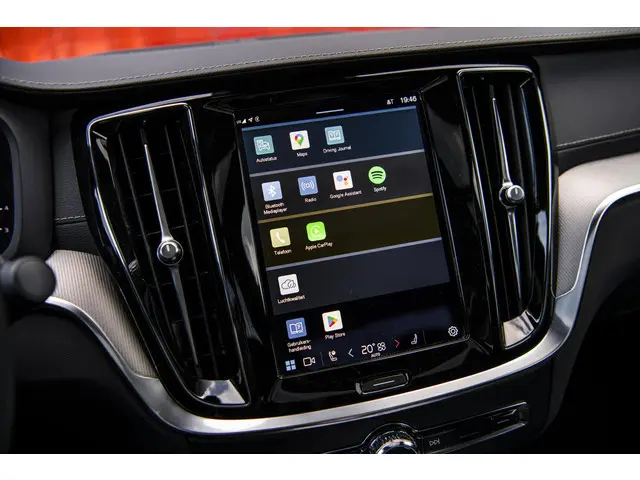 Volvo S60 2.0 B4 Ultimate Dark 2023 Benzine 16