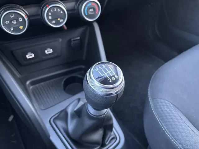 Dacia Duster 1.0 TCe Bi-Fuel Comfort 2022 Benzine 21