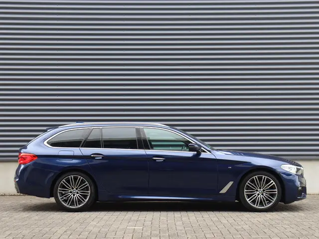 BMW 5 Serie Touring 520i 2017 Benzine 5