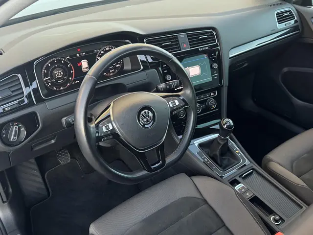 Volkswagen Golf 1.5 TSI Highline 2019 Benzine 34