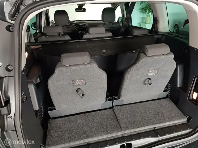 Peugeot 5008 1.6 VTi Blue Lease 7p. 2014 Benzine 10