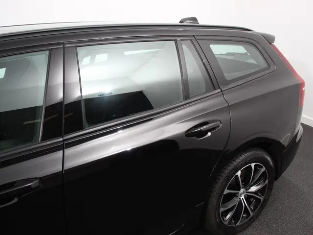 Volvo V60 2.0 B3 Automaat Momentum 2021 Benzine 34