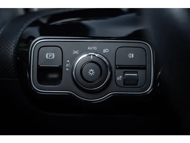 Mercedes-Benz CLA 250 e AMG 2020 Hybride Benzine 41
