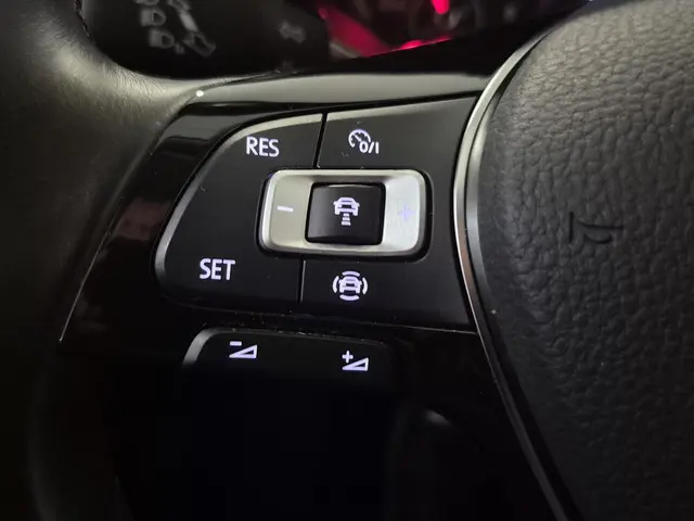 Volkswagen T-Roc 1.0 TSI Style 2021 Benzine 24