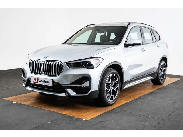 BMW X1 sDrive20i 2020 Benzine 7