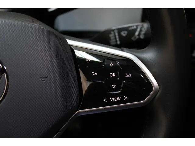 Volkswagen ID.3 Pro 58 kWh | LEDER | UNIEK! | 2020 Elektrisch 30