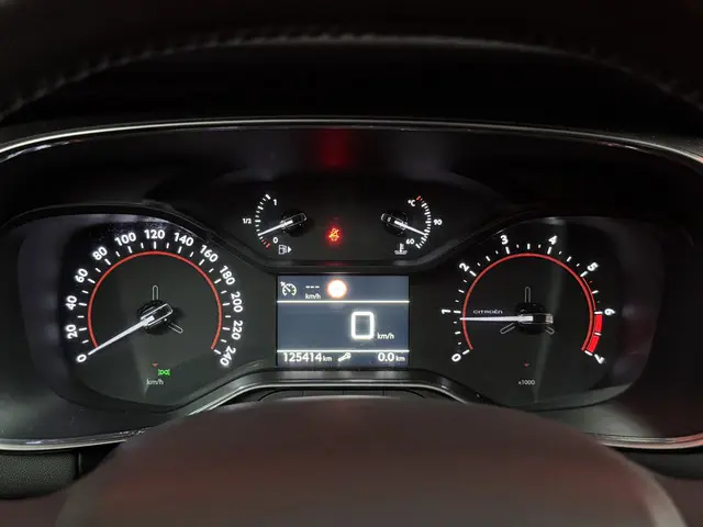 Citroën C5 Aircross 1.2 PureTech Live 2019 Benzine 33