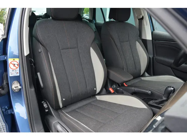 Škoda Kamiq 1.5 TSI ACT Business Edition 2020 Benzine 36
