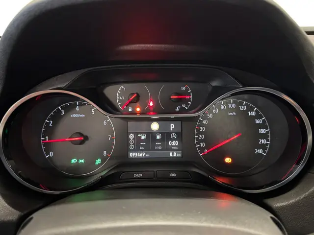 Opel Grandland X 1.2 Turbo Ultimate 2018 Benzine 30