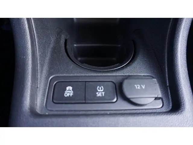 Volkswagen up! 1.0 BMT move up! 2019 Benzine 7