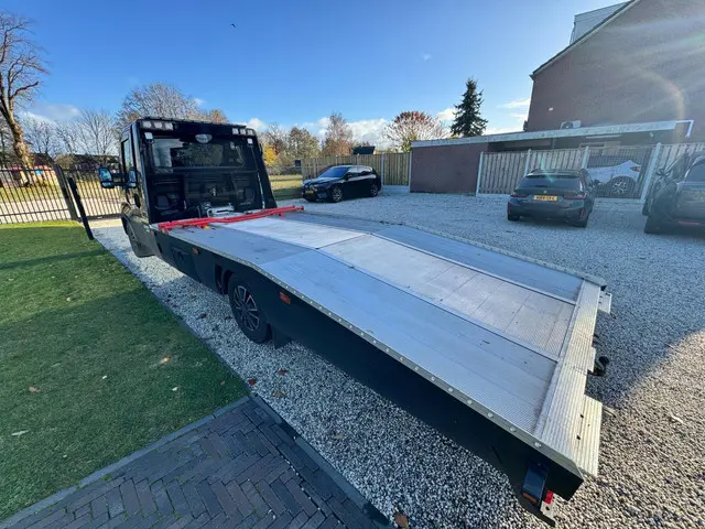 Iveco Daily 35S18H 3.0 410 2021 Diesel