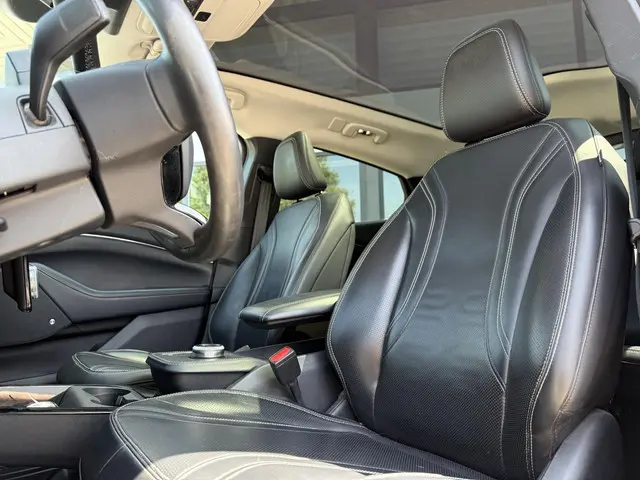 Ford Mustang Mach-E Aut. 98kWh Extended 2021 Elektrisch 11