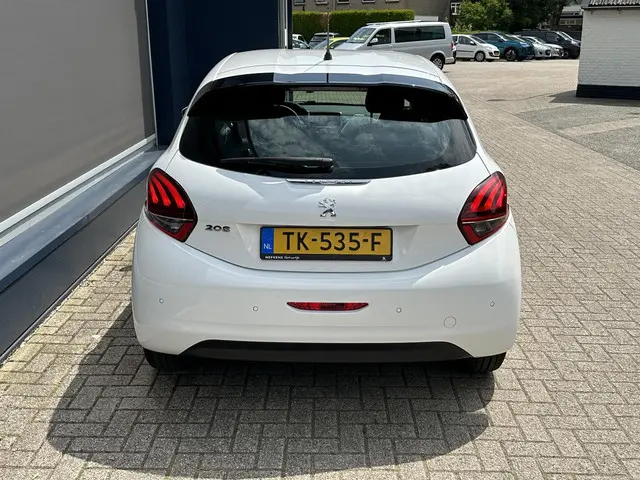 Peugeot 208 1.2 Blue Lion 2018 Benzine 5