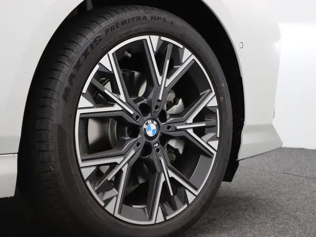 BMW 1 Serie 120 2025 Benzine 20