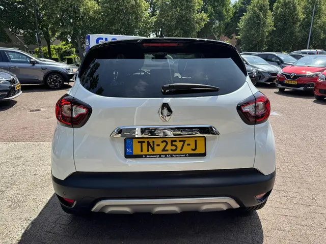 Renault Captur 0.9 TCe 90pk Intens 2018 Benzine 6